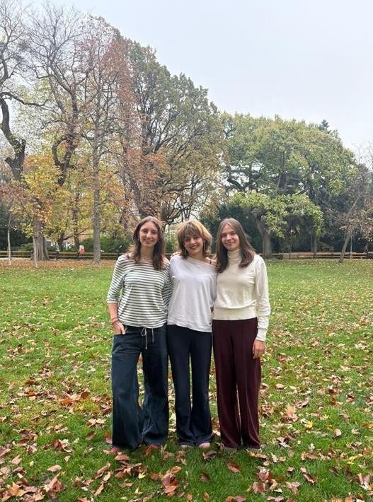 Schülervertretung zugeschnitten