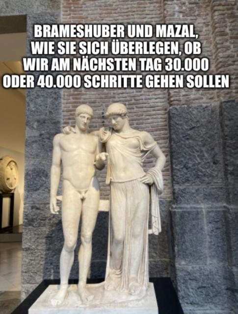 Statue von Mann und Frau